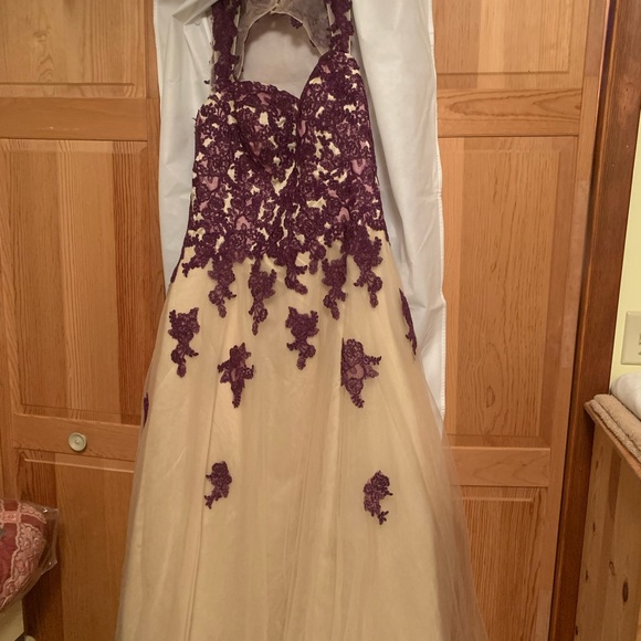 Prom/Wedding Dress XXL - Picture 2 of 4